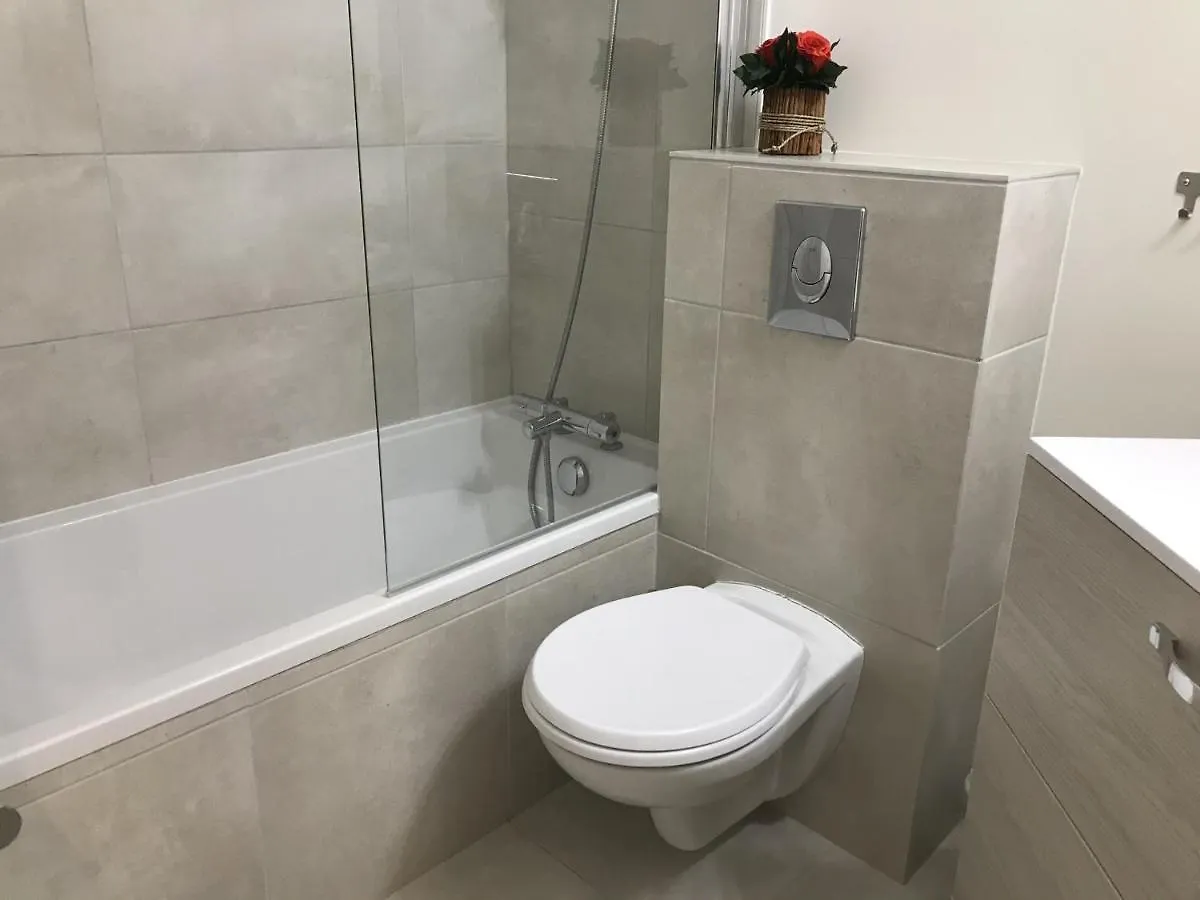 Appartement Les Gets, 1 Piece, 4 Personnes - Fr-1-454-27 France
